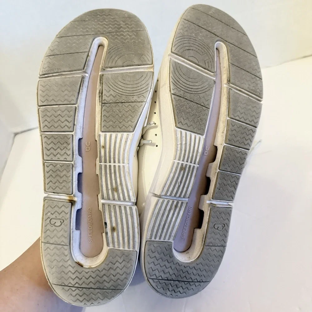 On Cloud The Roger Advantage Sneakers Women's Size 8.5 White & Mauve